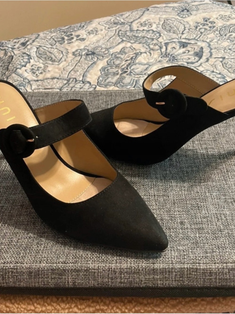 Unisa Black Suede Pointed-Toe Slingback Mules
